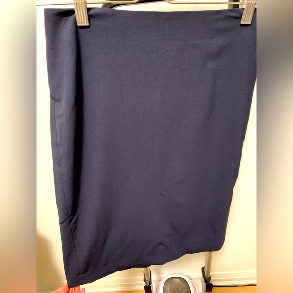 Navy theory wool pencil skirt - Picture 3 of 7